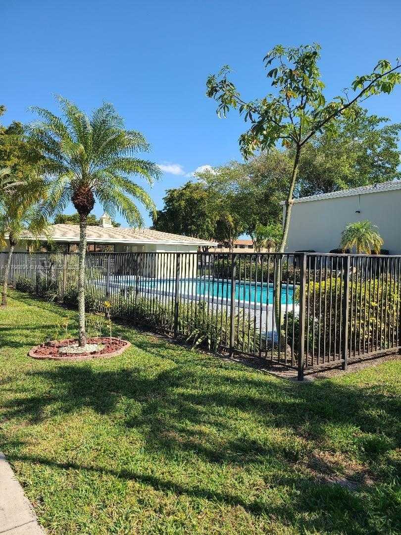 Small Image of 5620 NORTH WEST 59TH ST #6, Tamarac Number 17