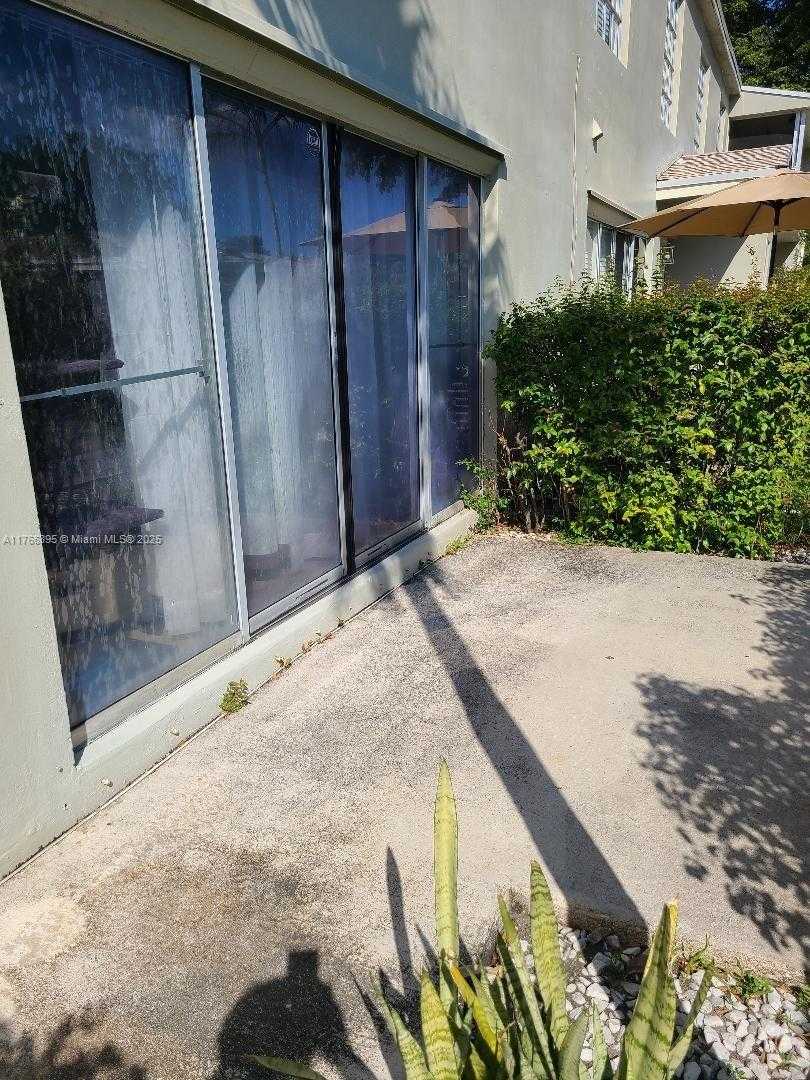 Small Image of 5620 NORTH WEST 59TH ST #6, Tamarac Number 2