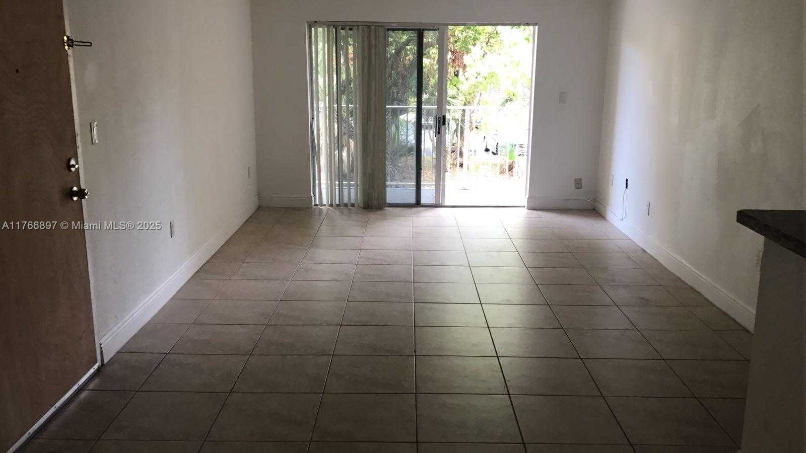 Small Image of 5122 NORTH WEST 79TH AVE #205, Doral Number 4