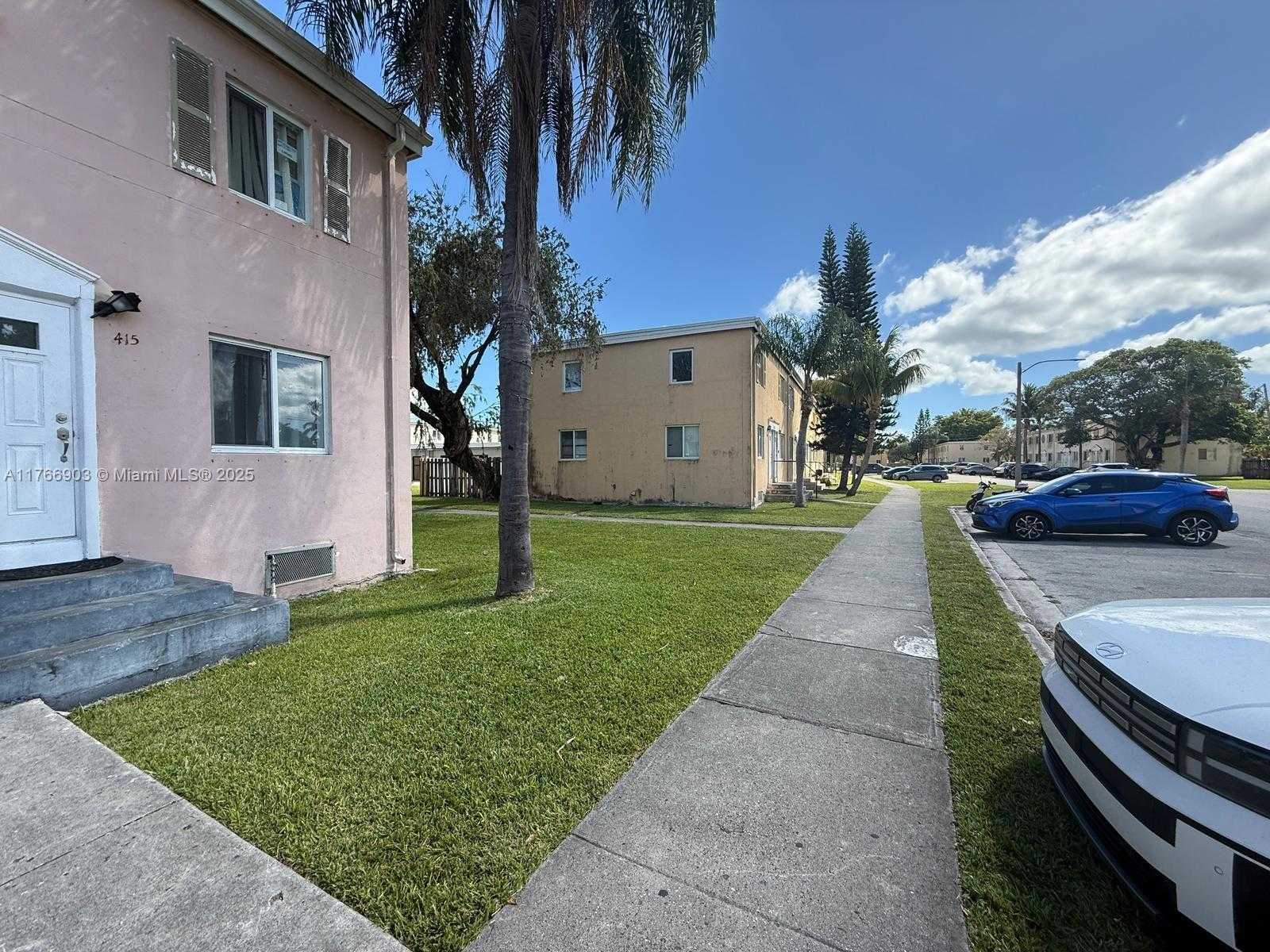 Small Image of 417 NORTH WEST 84TH ST #417, Miami Number 2