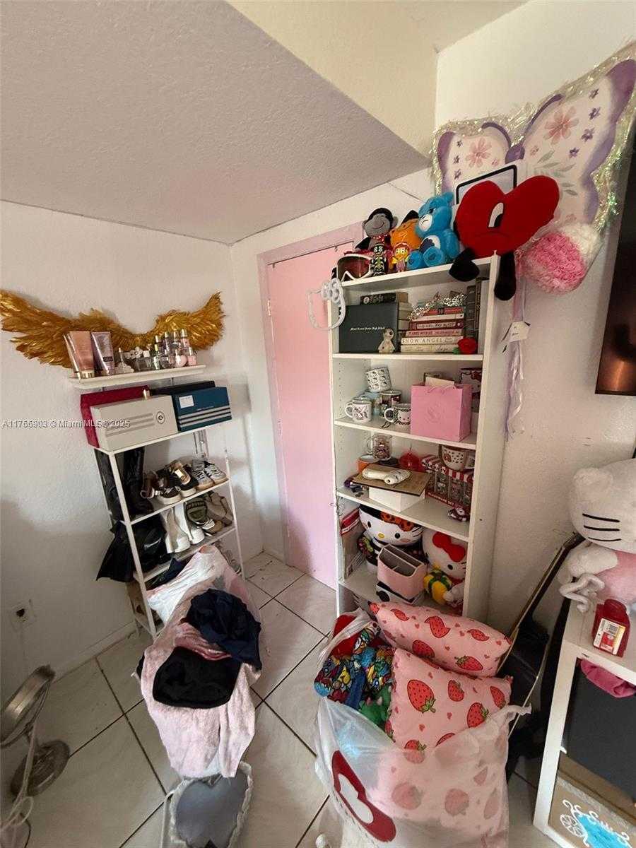 Small Image of 417 NORTH WEST 84TH ST #417, Miami Number 9
