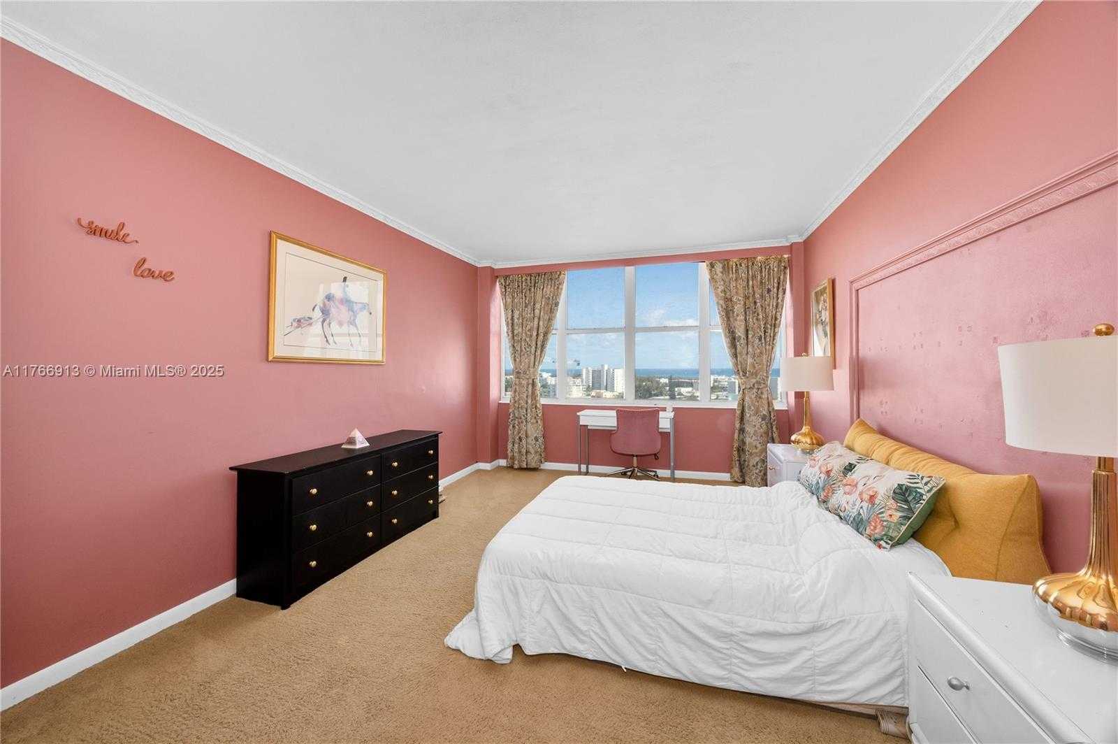 Small Image of 7441 WAYNE AVE #11F, Miami Beach Number 13