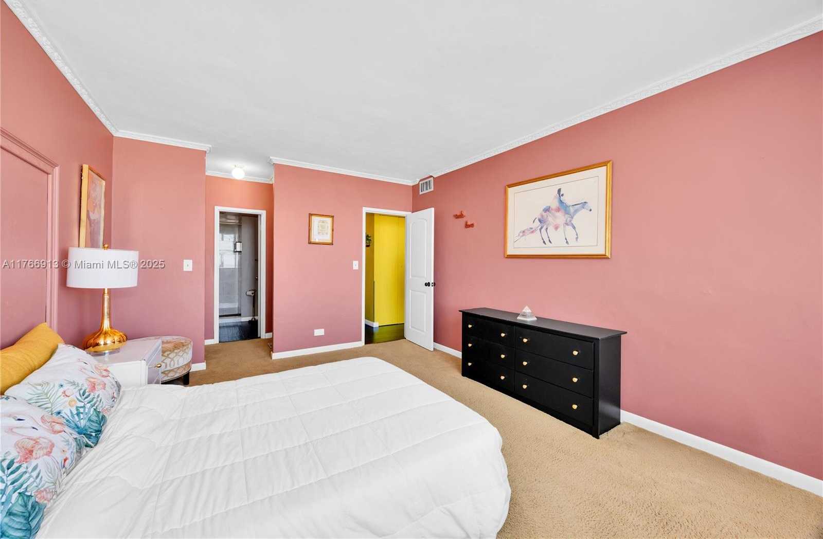 Small Image of 7441 WAYNE AVE #11F, Miami Beach Number 14