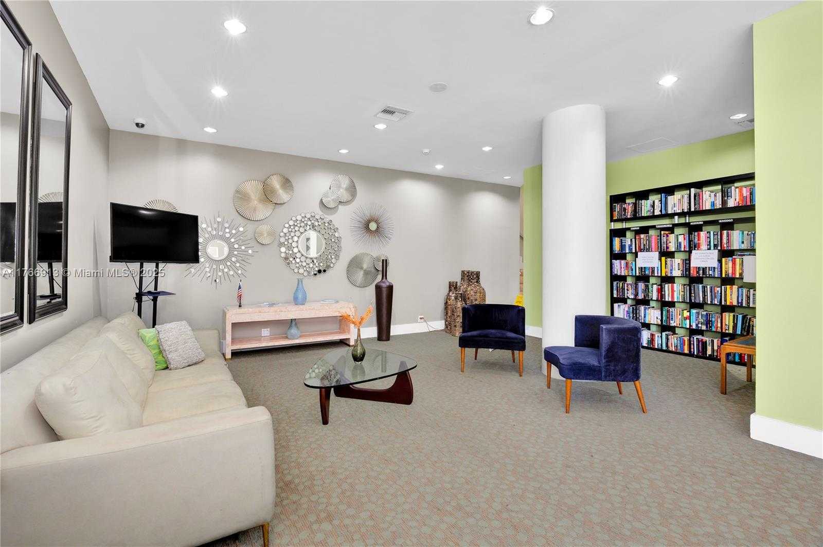 Small Image of 7441 WAYNE AVE #11F, Miami Beach Number 27