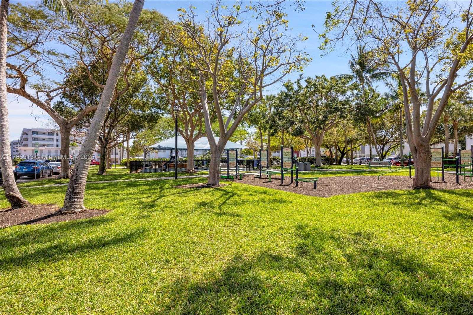 Small Image of 7441 WAYNE AVE #11F, Miami Beach Number 30