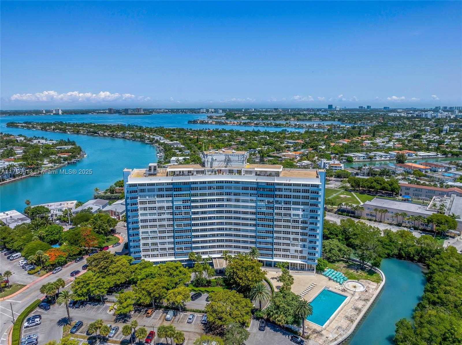 Small Image of 7441 WAYNE AVE #11F, Miami Beach Number 39