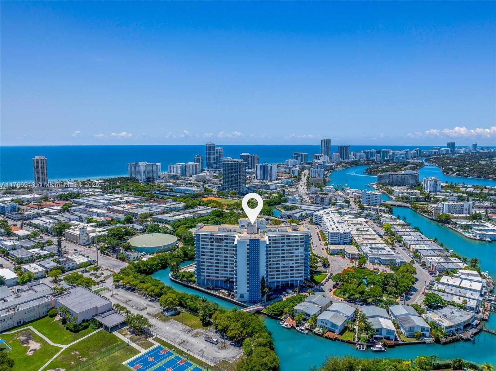 Small Image of 7441 WAYNE AVE #11F, Miami Beach Number 45