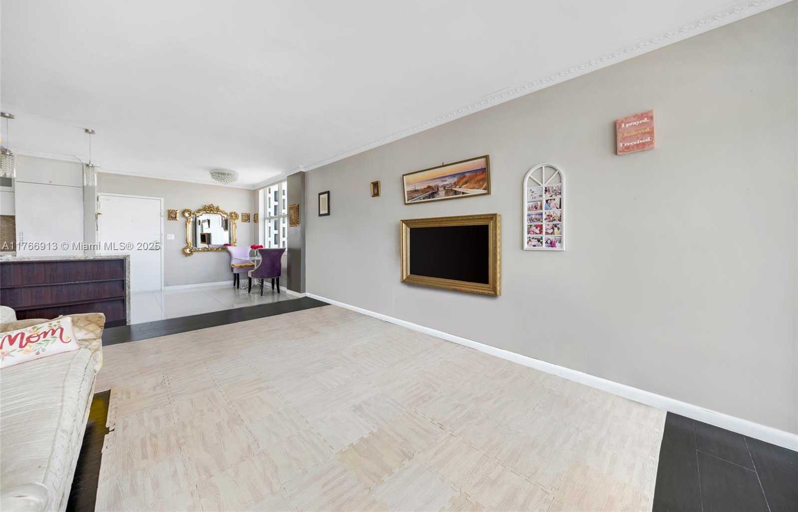 Small Image of 7441 WAYNE AVE #11F, Miami Beach Number 53