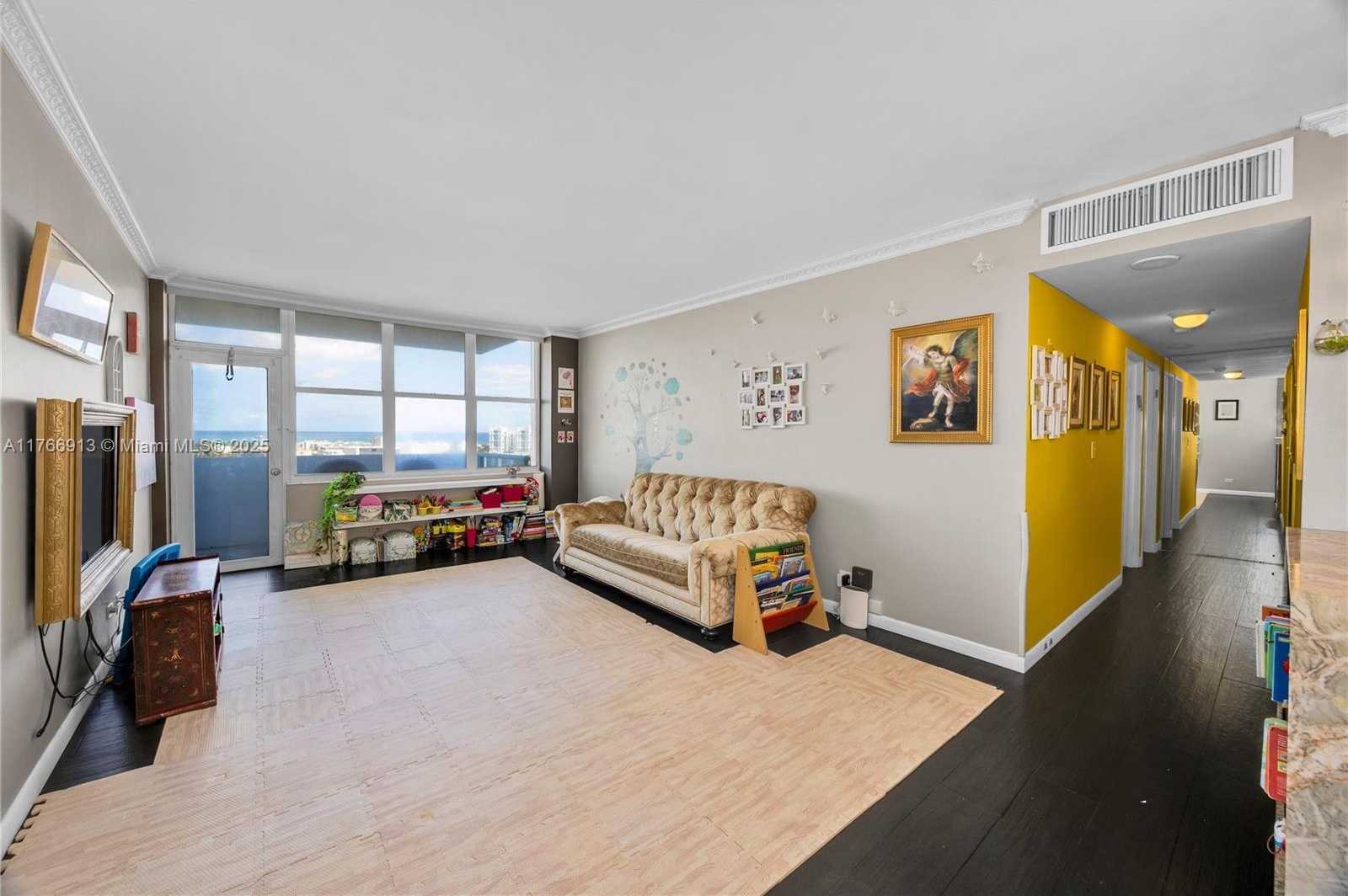 Small Image of 7441 WAYNE AVE #11F, Miami Beach Number 6