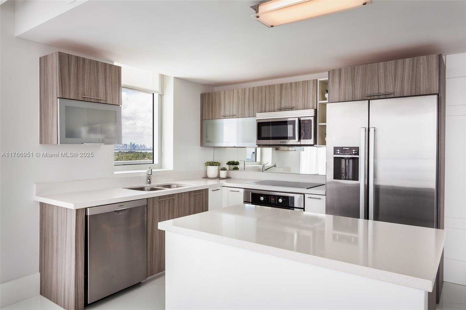 Small Image of 6700 INDIAN CREEK DR #1402, Miami Beach Number 20