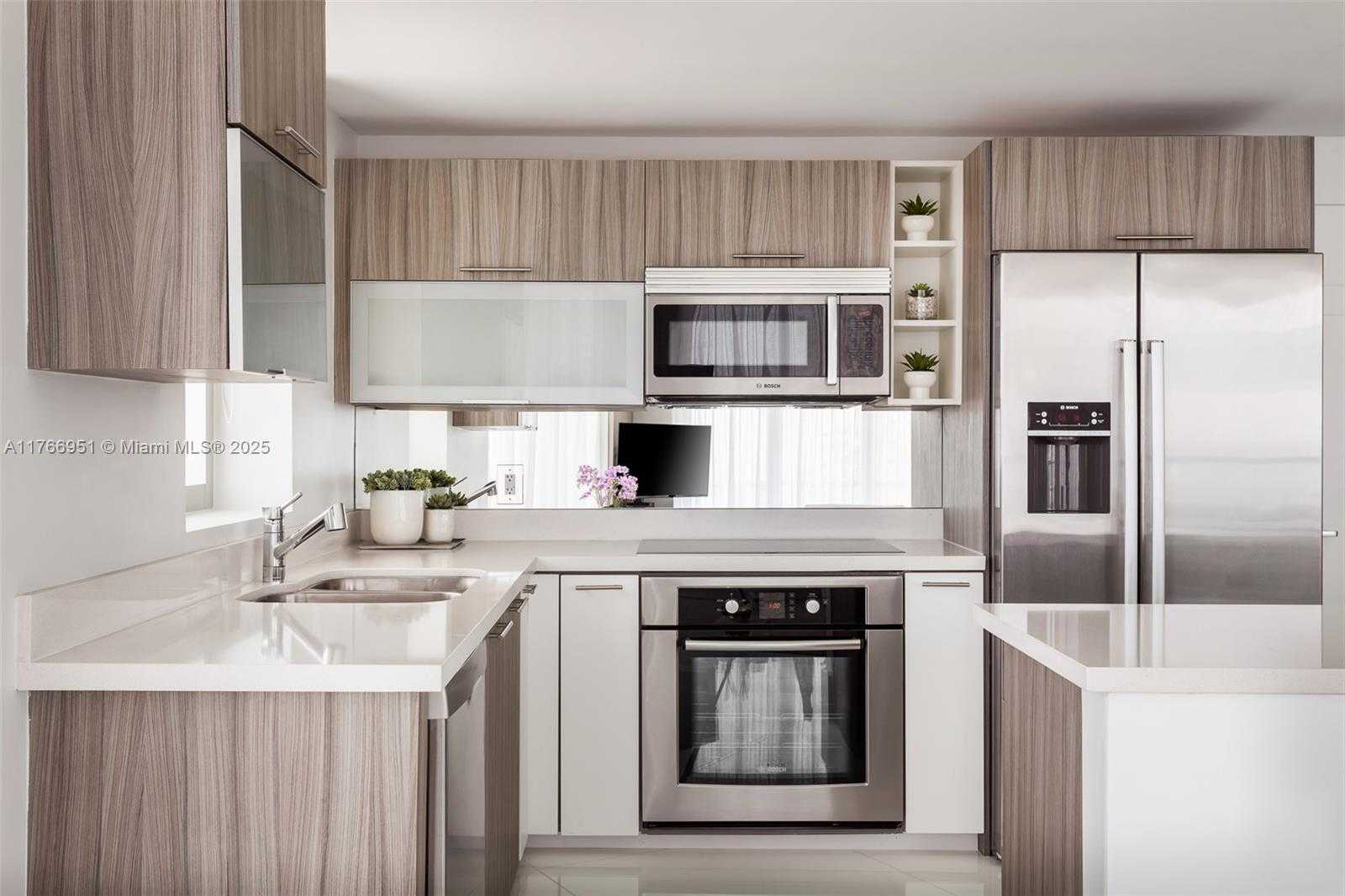 Small Image of 6700 INDIAN CREEK DR #1402, Miami Beach Number 21