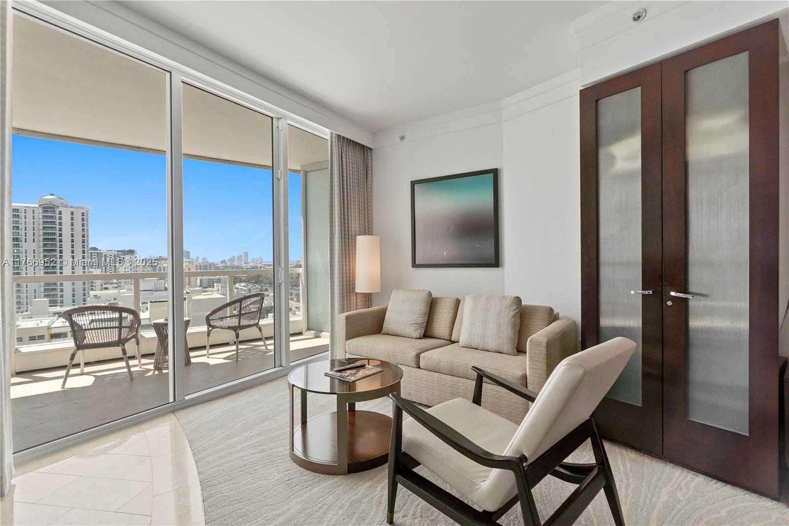 Small Image of 4391 COLLINS AVE #1618, Miami Beach Number 10