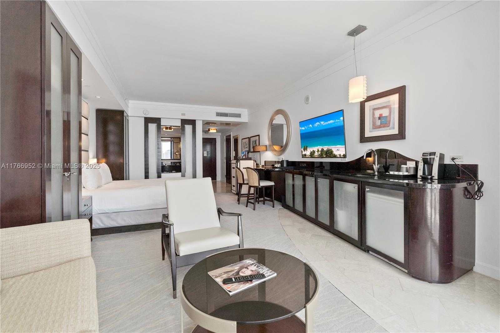 Small Image of 4391 COLLINS AVE #1618, Miami Beach Number 20