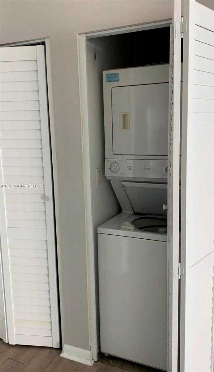 Small Image of 133 NORTH EAST 2ND AVE #1409, Miami Number 6
