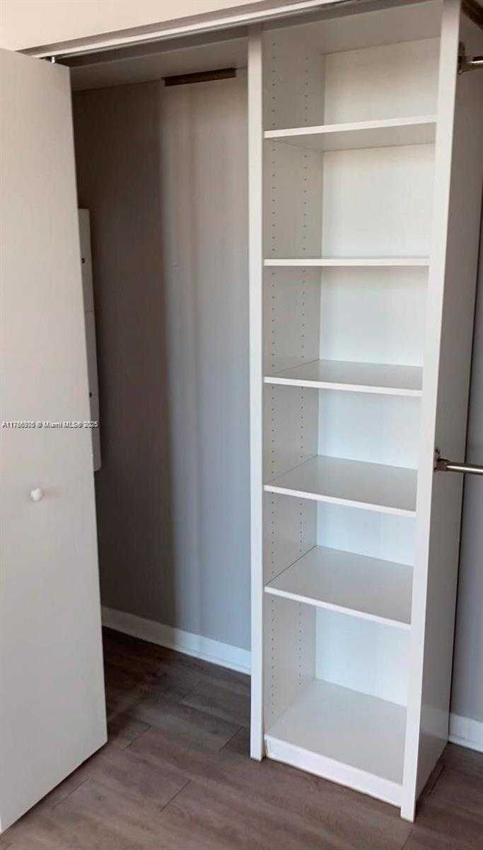 Small Image of 133 NORTH EAST 2ND AVE #1409, Miami Number 7