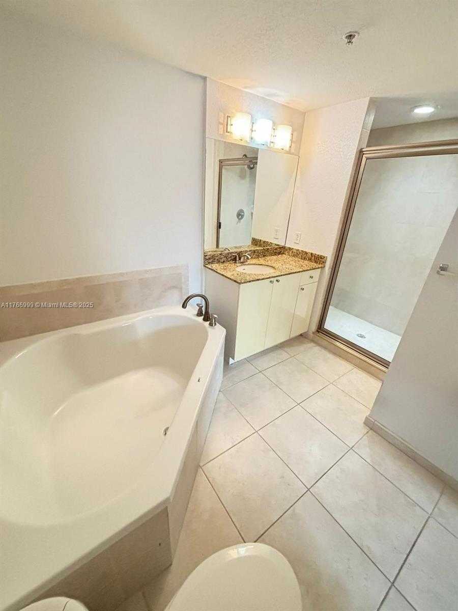 Small Image of 1830 RADIUS DR #604, Hollywood Number 10