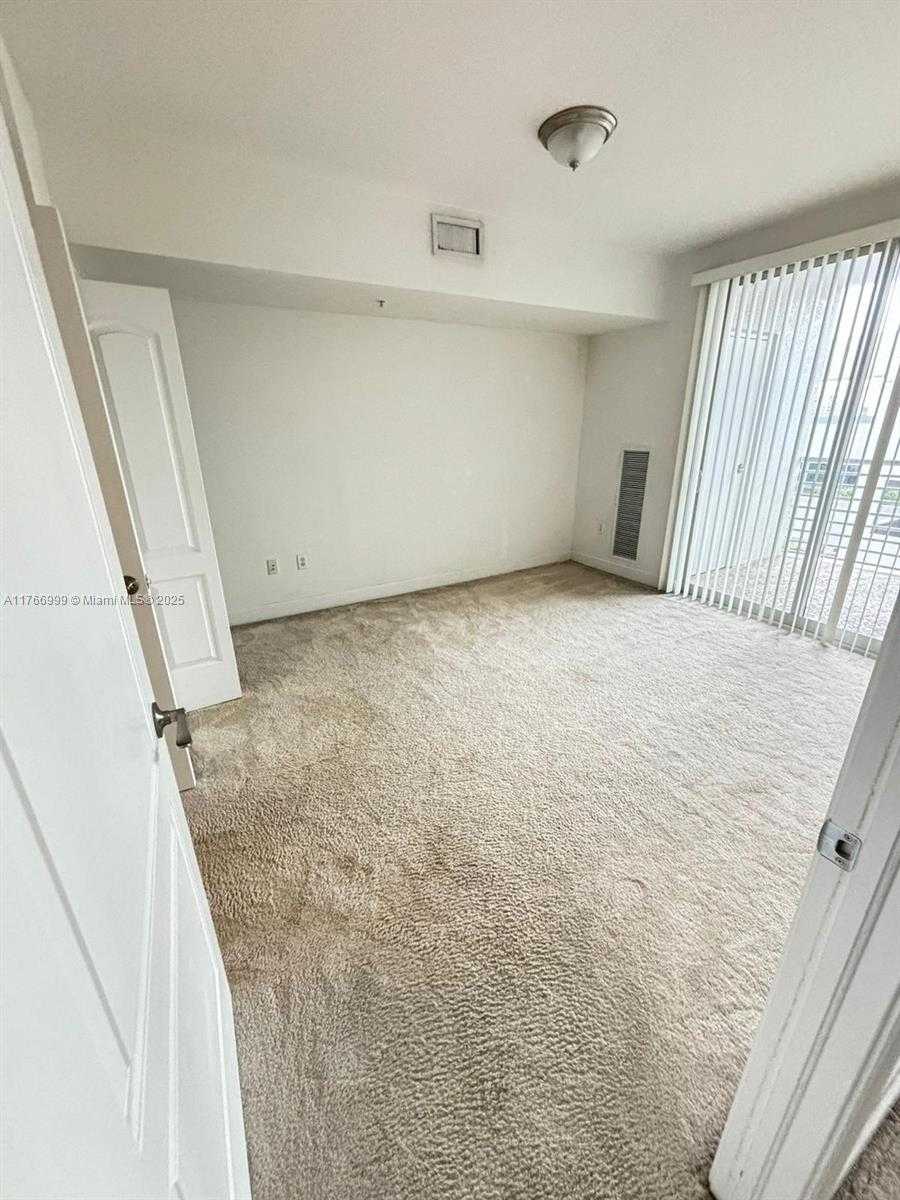 Small Image of 1830 RADIUS DR #604, Hollywood Number 8
