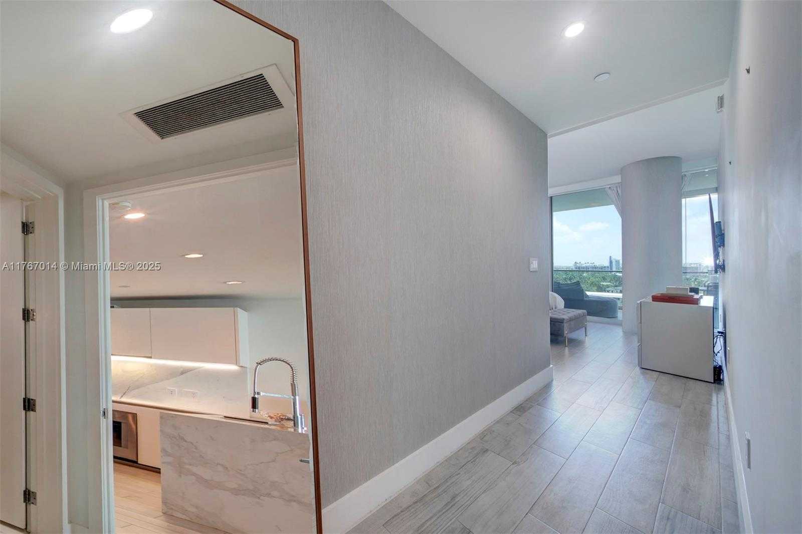 Small Image of 10201 COLLINS AVE #804, Bal Harbour Number 15