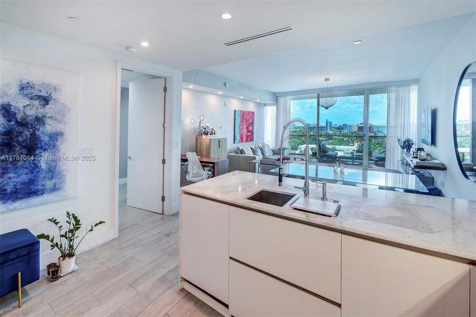 Small Image of 10201 COLLINS AVE #804, Bal Harbour Number 9