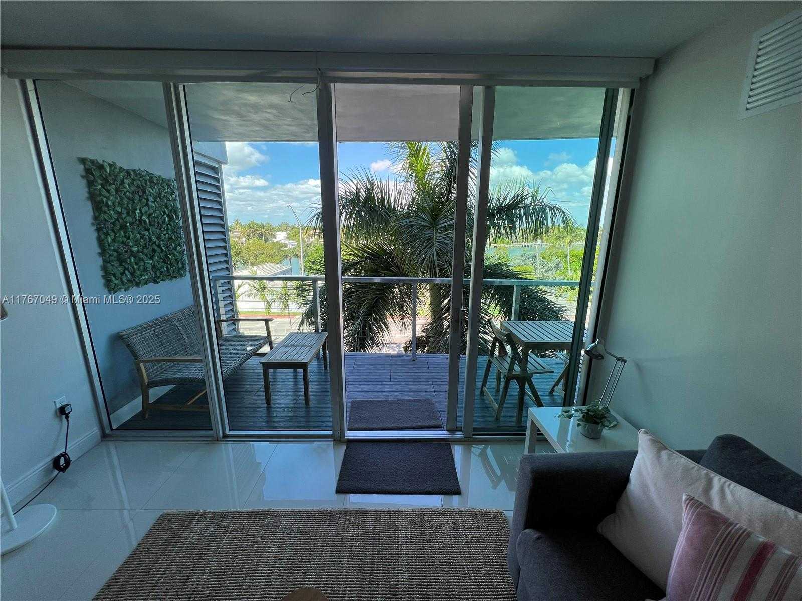 Small Image of 6305 INDIAN CREEK DR #4E, Miami Beach Number 24