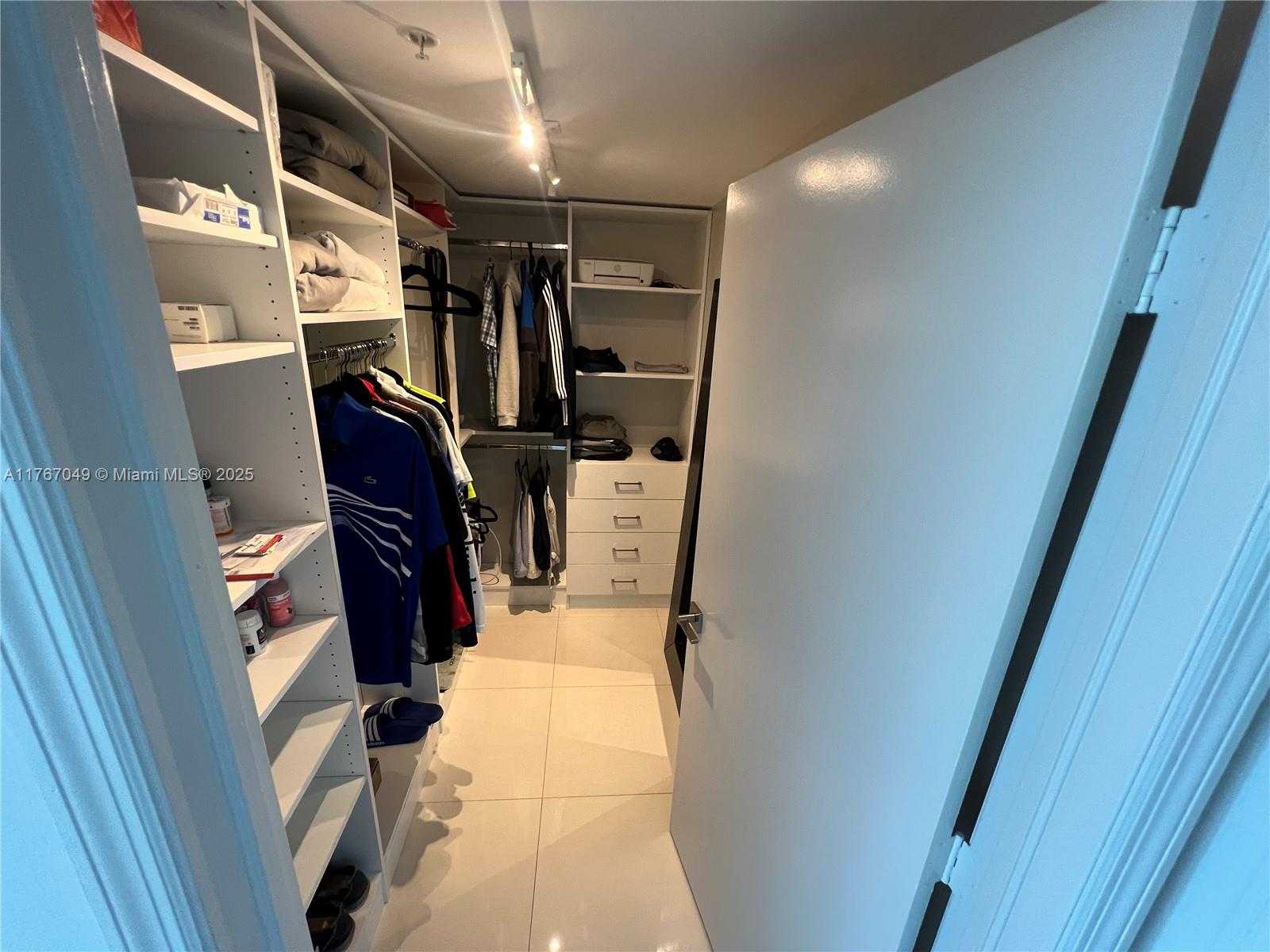 Small Image of 6305 INDIAN CREEK DR #4E, Miami Beach Number 36