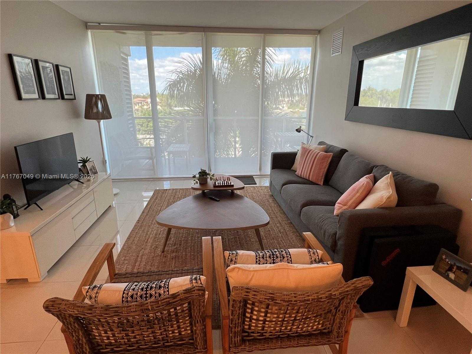 Small Image of 6305 INDIAN CREEK DR #4E, Miami Beach Number 46