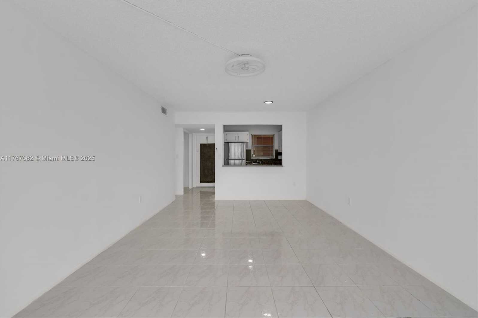 Small Image of 8040 NORTH SUNRISE LAKES DR #106, Sunrise Number 6