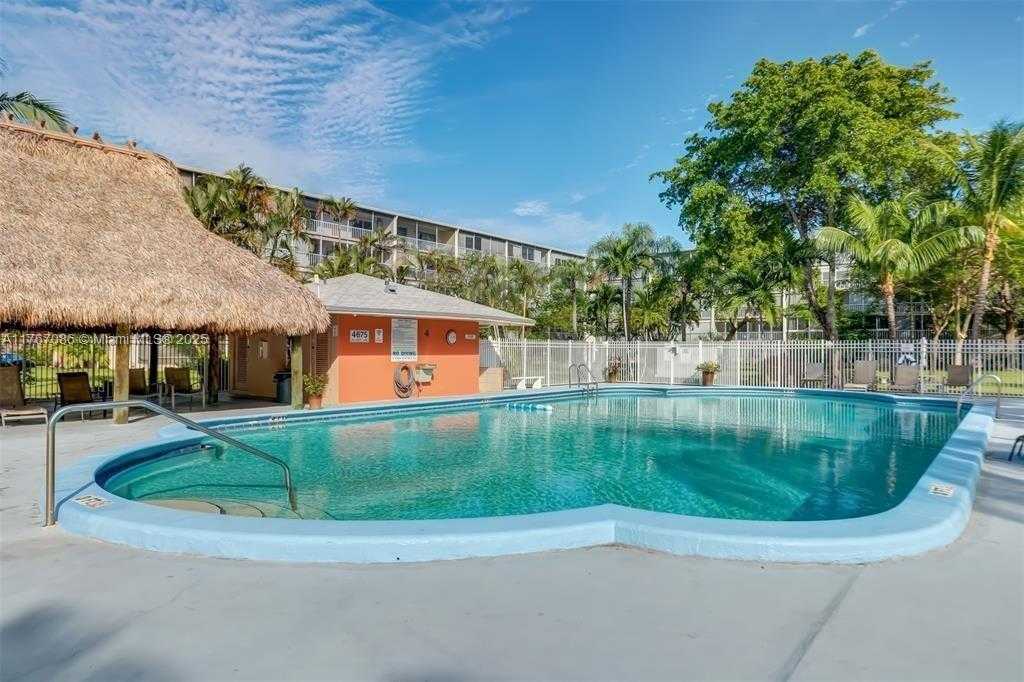 Small Image of 4800 HILLCREST LN #511, Hollywood Number 28