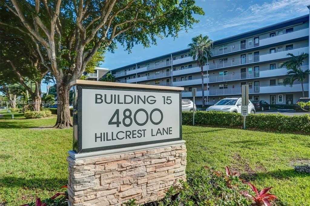 Small Image of 4800 HILLCREST LN #511, Hollywood Number 30