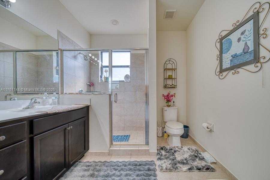 Small Image of 121 SOUTH EAST 34TH TER #121, Homestead Number 12