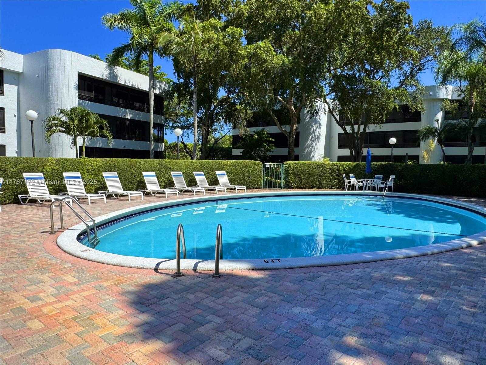 Small Image of 1470 SHERIDAN ST #22C, Hollywood Number 3