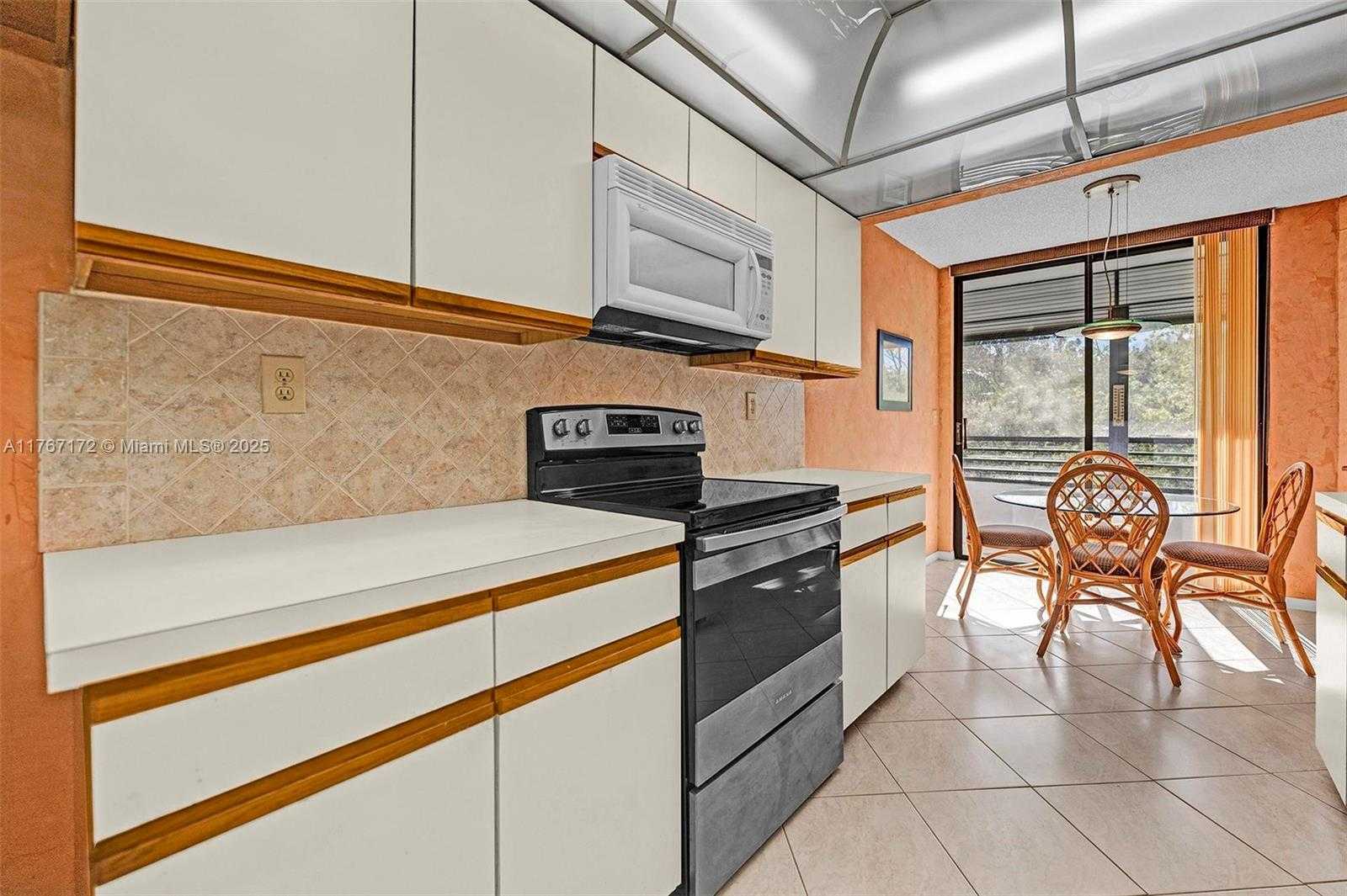 Small Image of 1470 SHERIDAN ST #22C, Hollywood Number 6