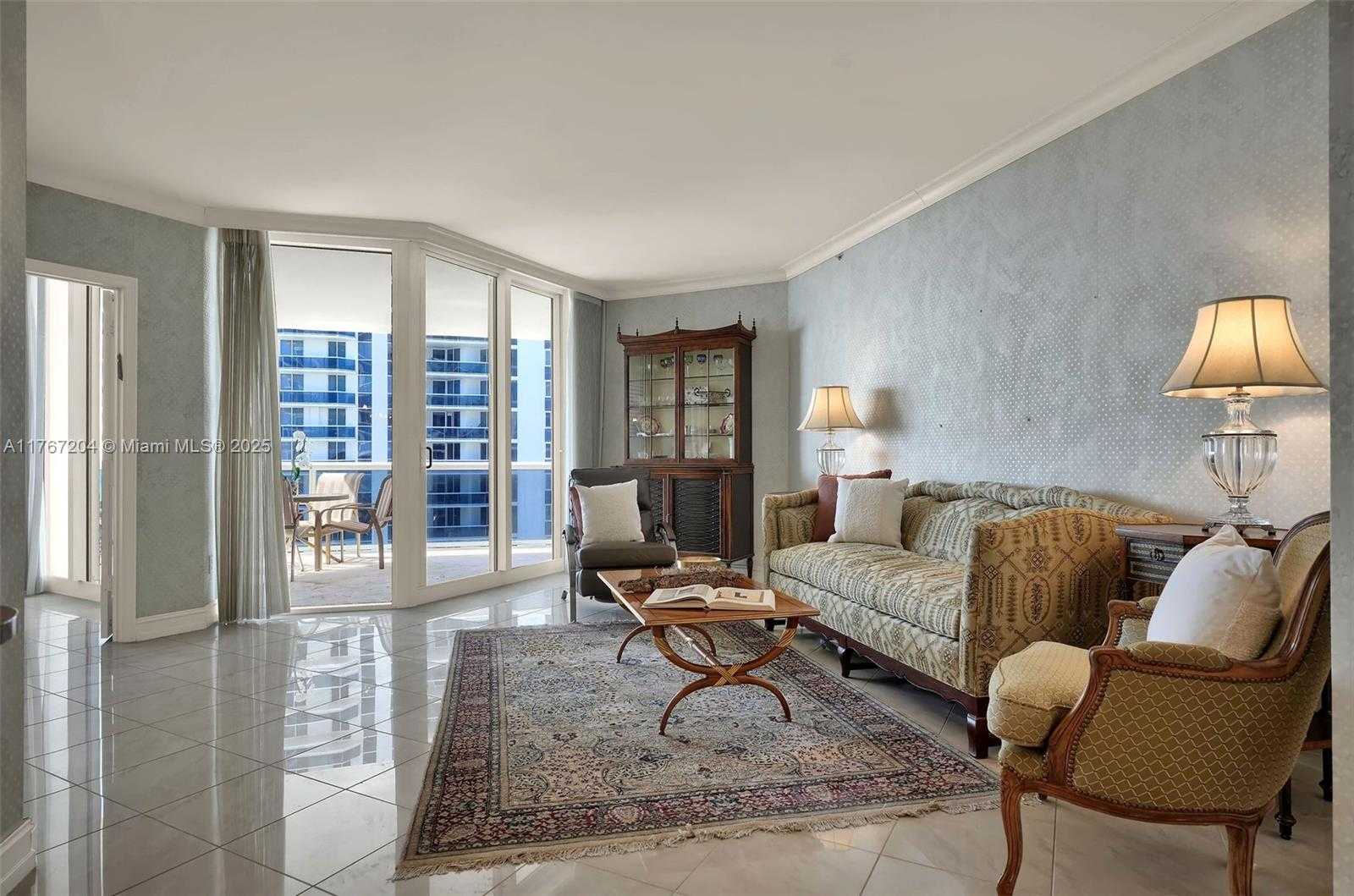 Small Image of 4779 COLLINS AVE #804, Miami Beach Number 10