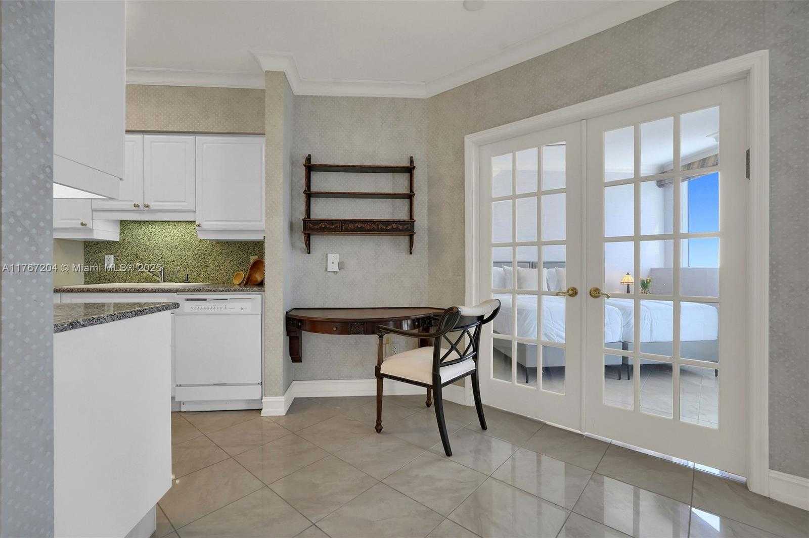 Small Image of 4779 COLLINS AVE #804, Miami Beach Number 13