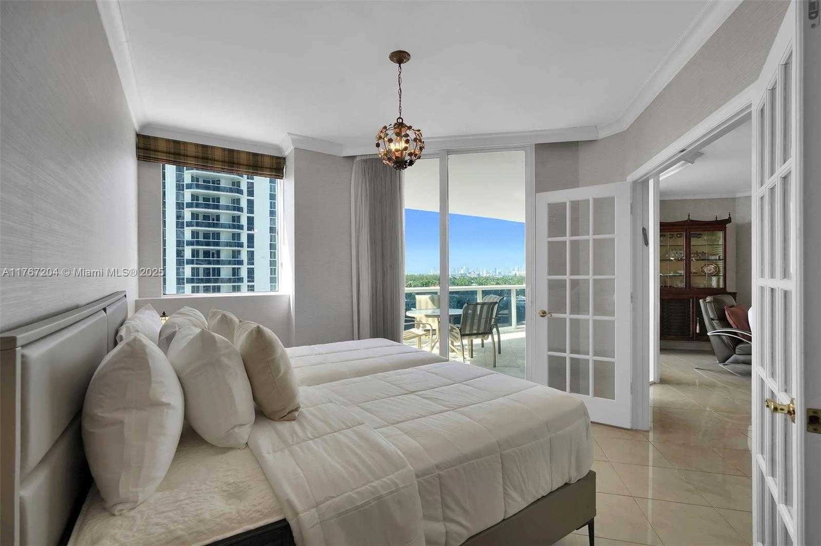 Small Image of 4779 COLLINS AVE #804, Miami Beach Number 17