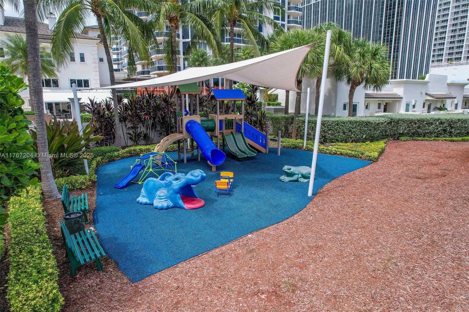 Small Image of 4779 COLLINS AVE #804, Miami Beach Number 36