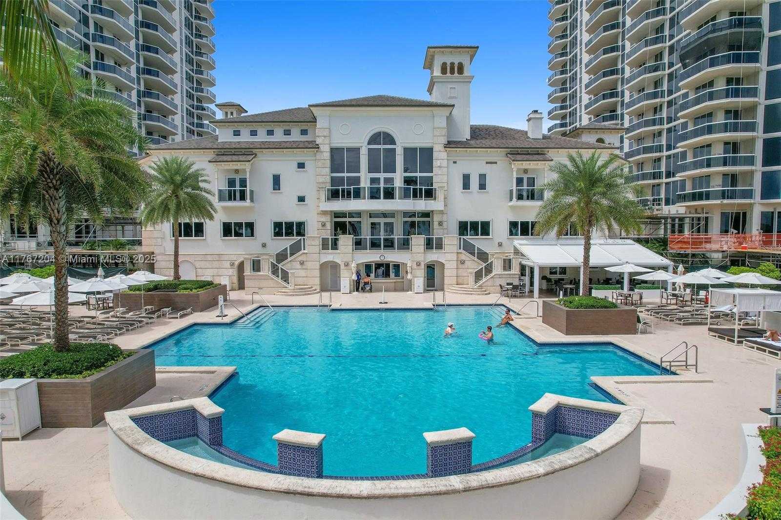 Small Image of 4779 COLLINS AVE #804, Miami Beach Number 41