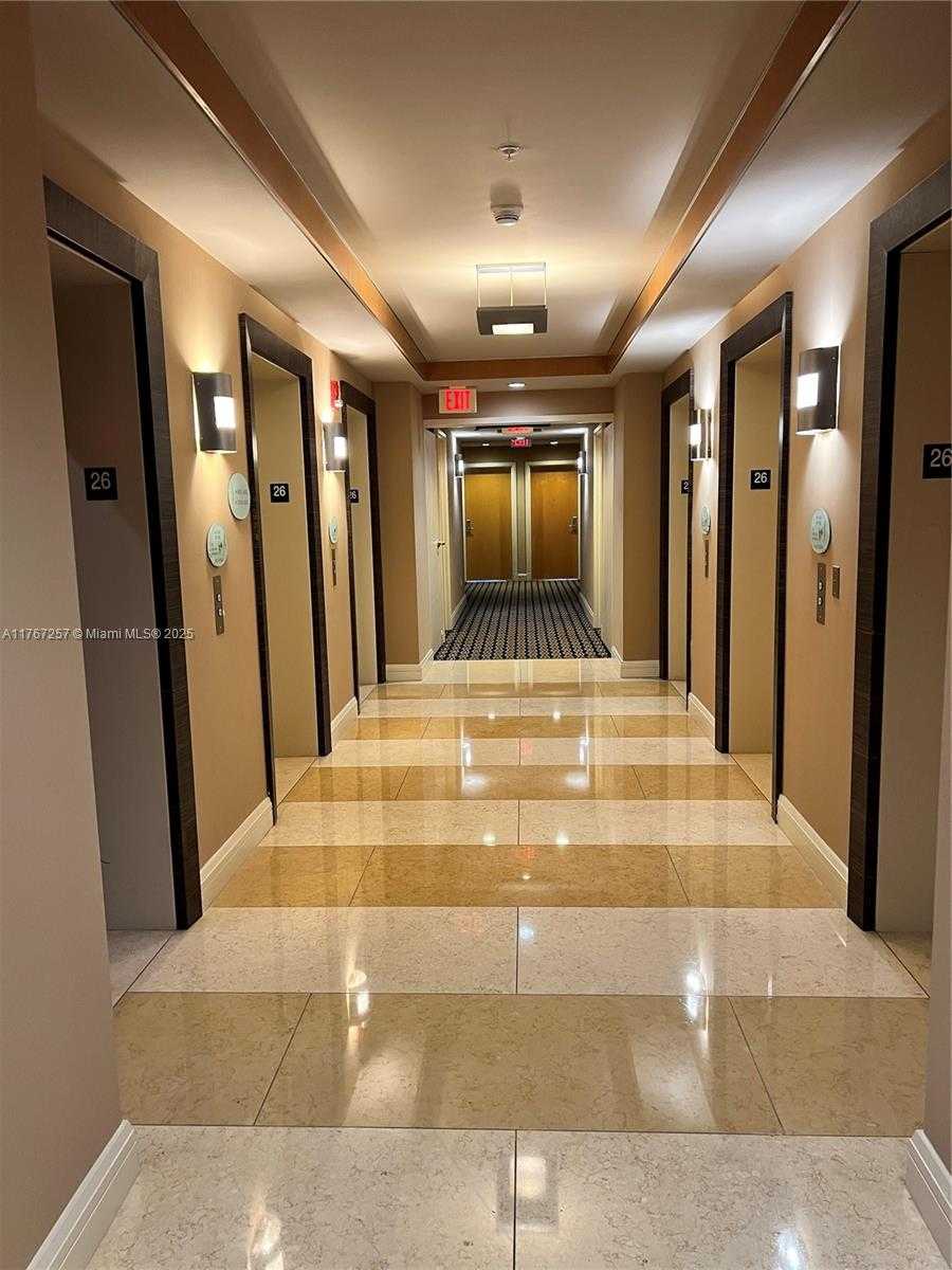 Small Image of 244 BISCAYNE BLVD #2609, Miami Number 21