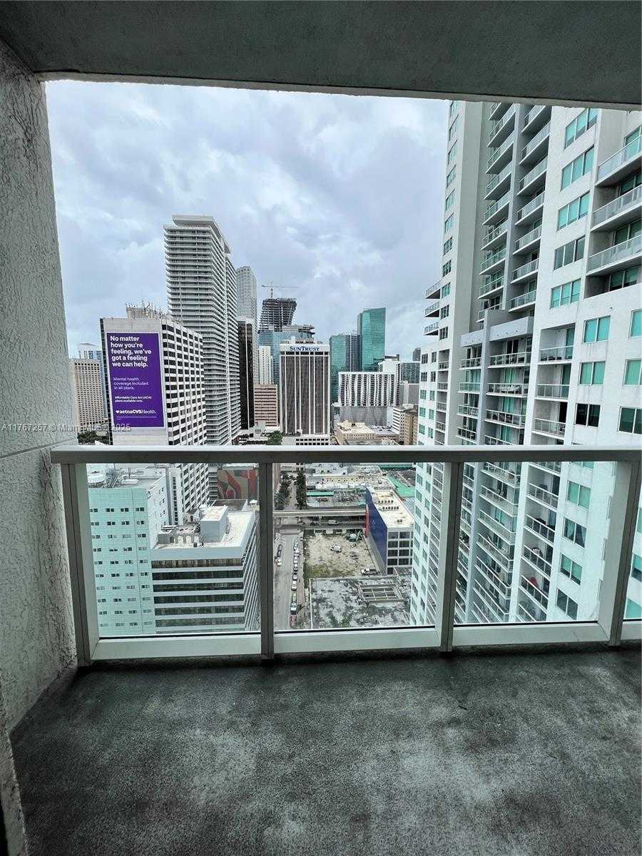 Small Image of 244 BISCAYNE BLVD #2609, Miami Number 8