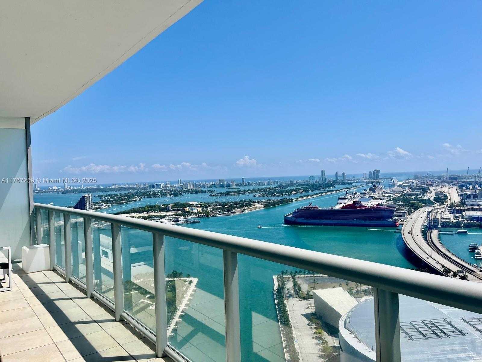 Small Image of 888 BISCAYNE BLVD #4306, Miami Number 12