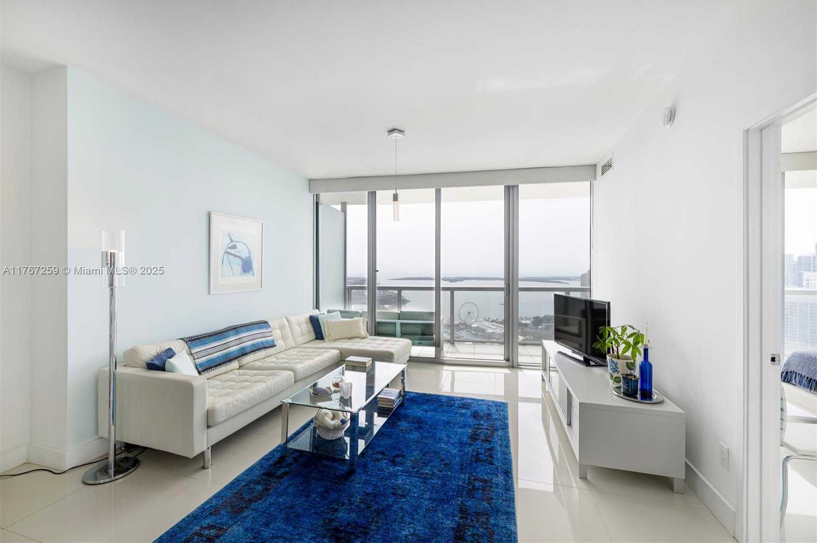 Small Image of 888 BISCAYNE BLVD #4306, Miami Number 2