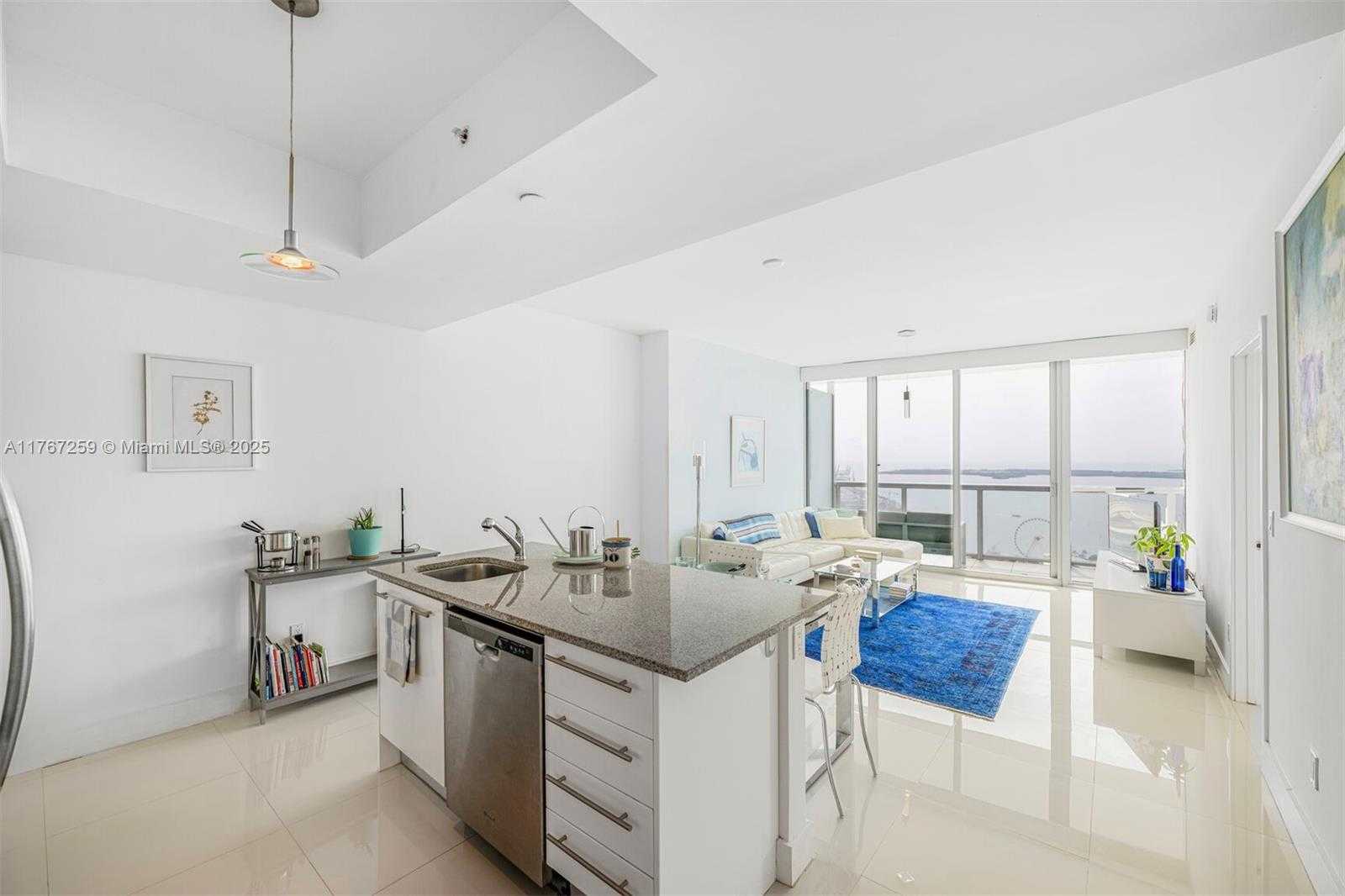 Small Image of 888 BISCAYNE BLVD #4306, Miami Number 3