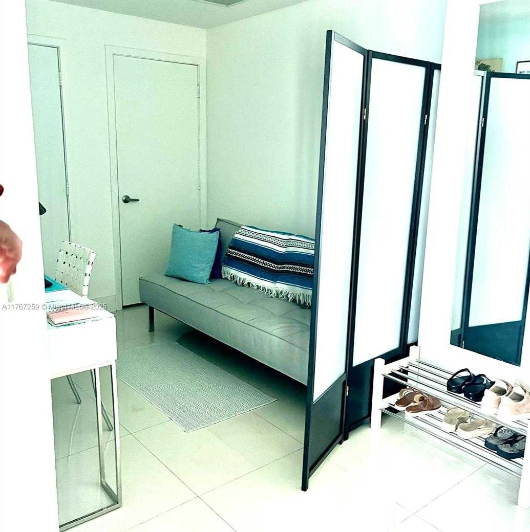 Small Image of 888 BISCAYNE BLVD #4306, Miami Number 39