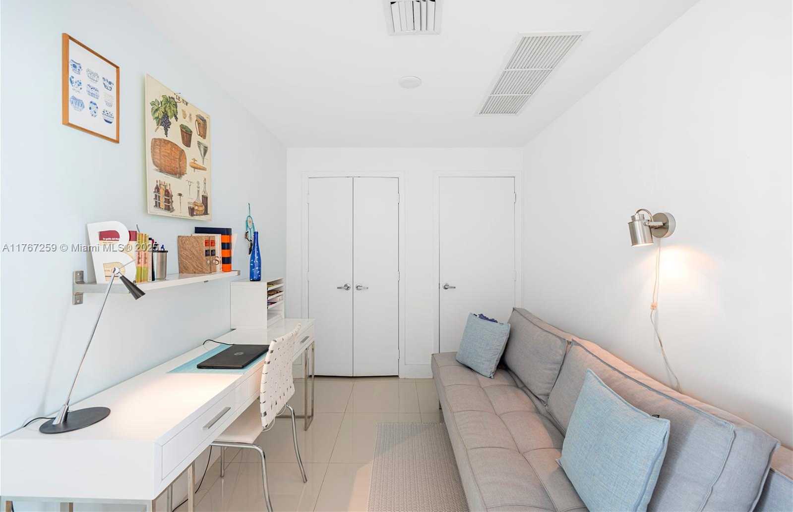 Small Image of 888 BISCAYNE BLVD #4306, Miami Number 47