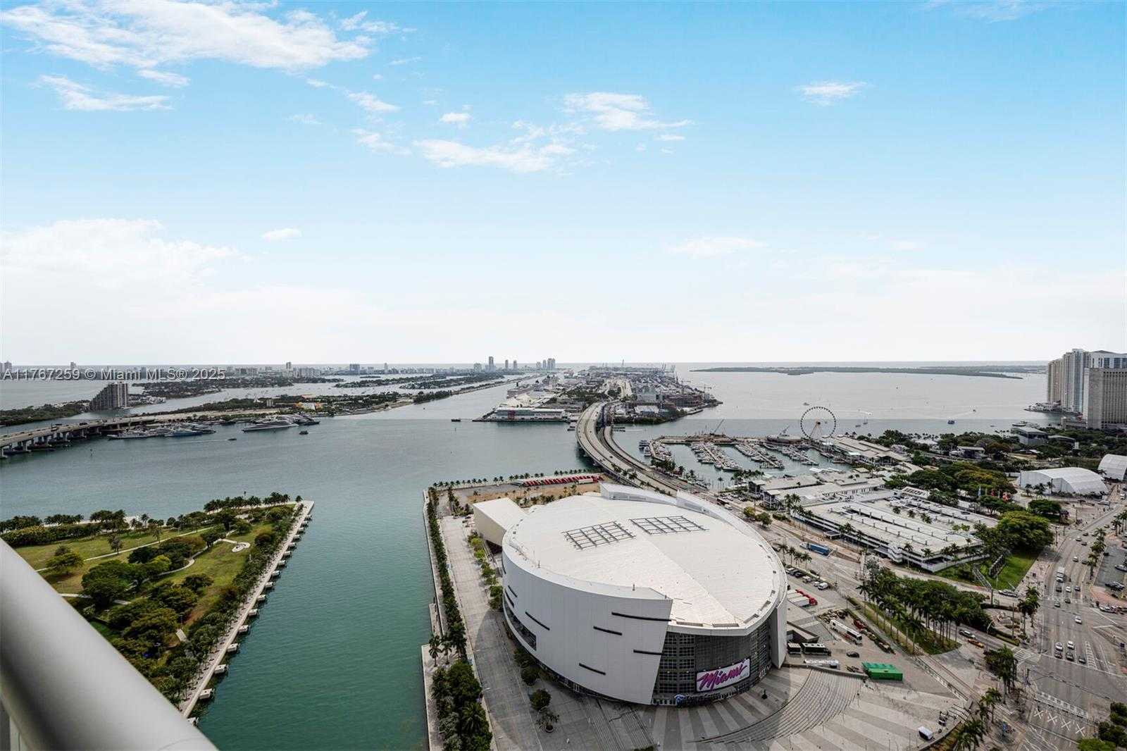Small Image of 888 BISCAYNE BLVD #4306, Miami Number 50