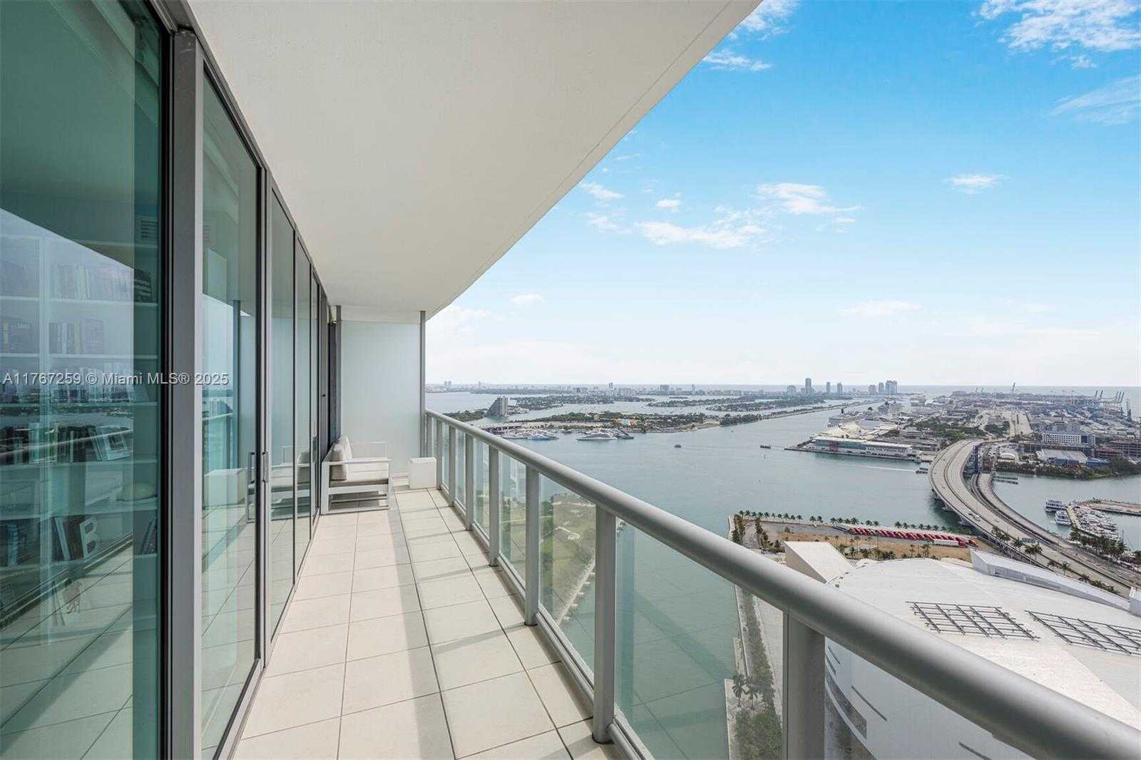 Small Image of 888 BISCAYNE BLVD #4306, Miami Number 53
