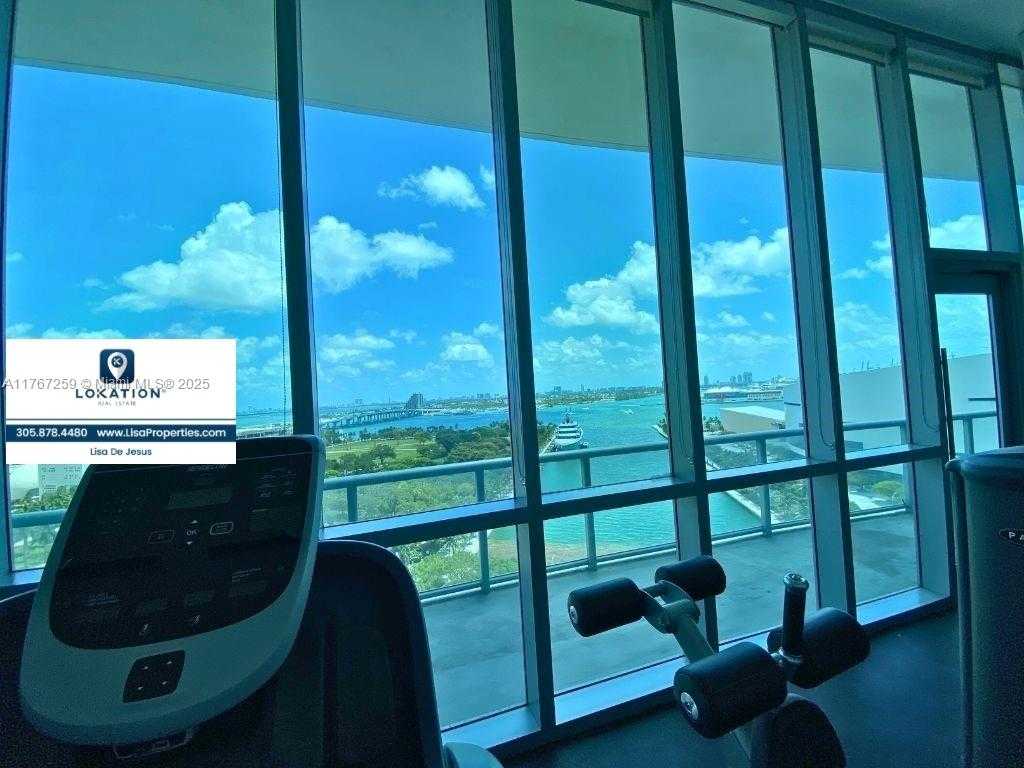 Small Image of 888 BISCAYNE BLVD #4306, Miami Number 54