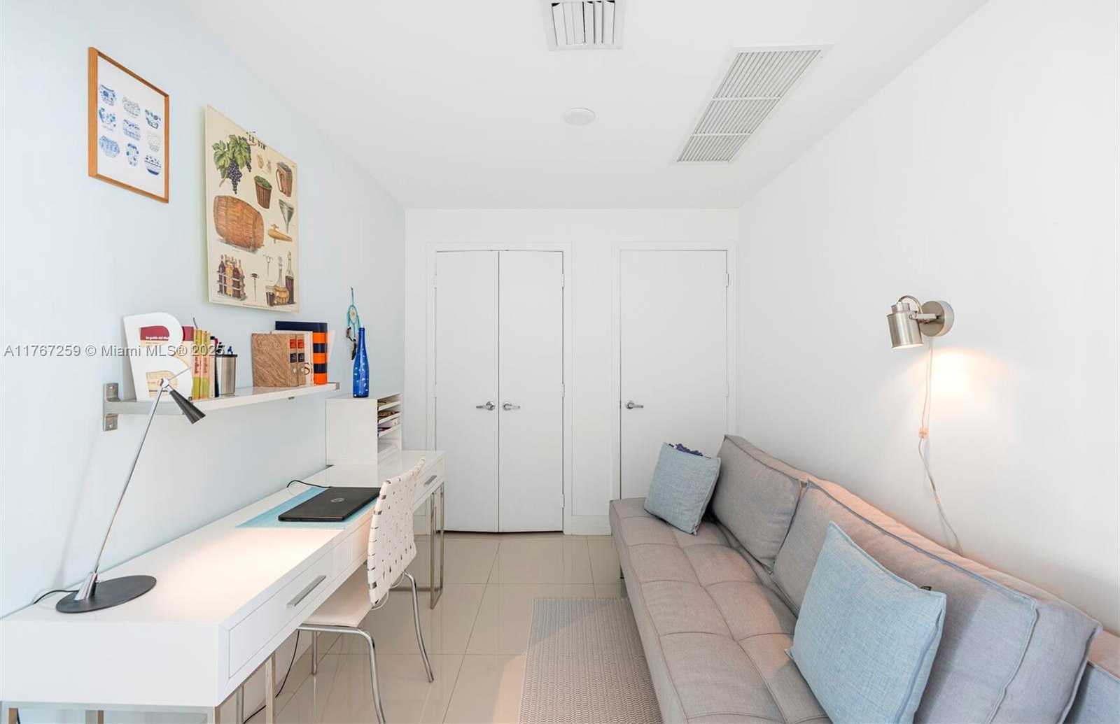 Small Image of 888 BISCAYNE BLVD #4306, Miami Number 9