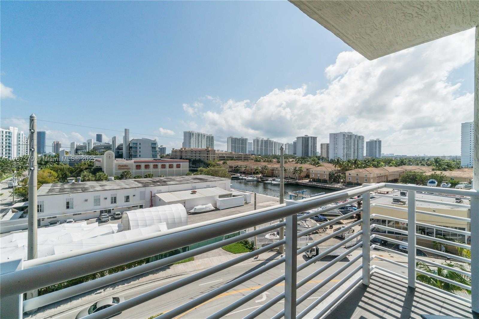 Small Image of 18800 NORTH EAST 29TH AVE #613, Aventura Number 21