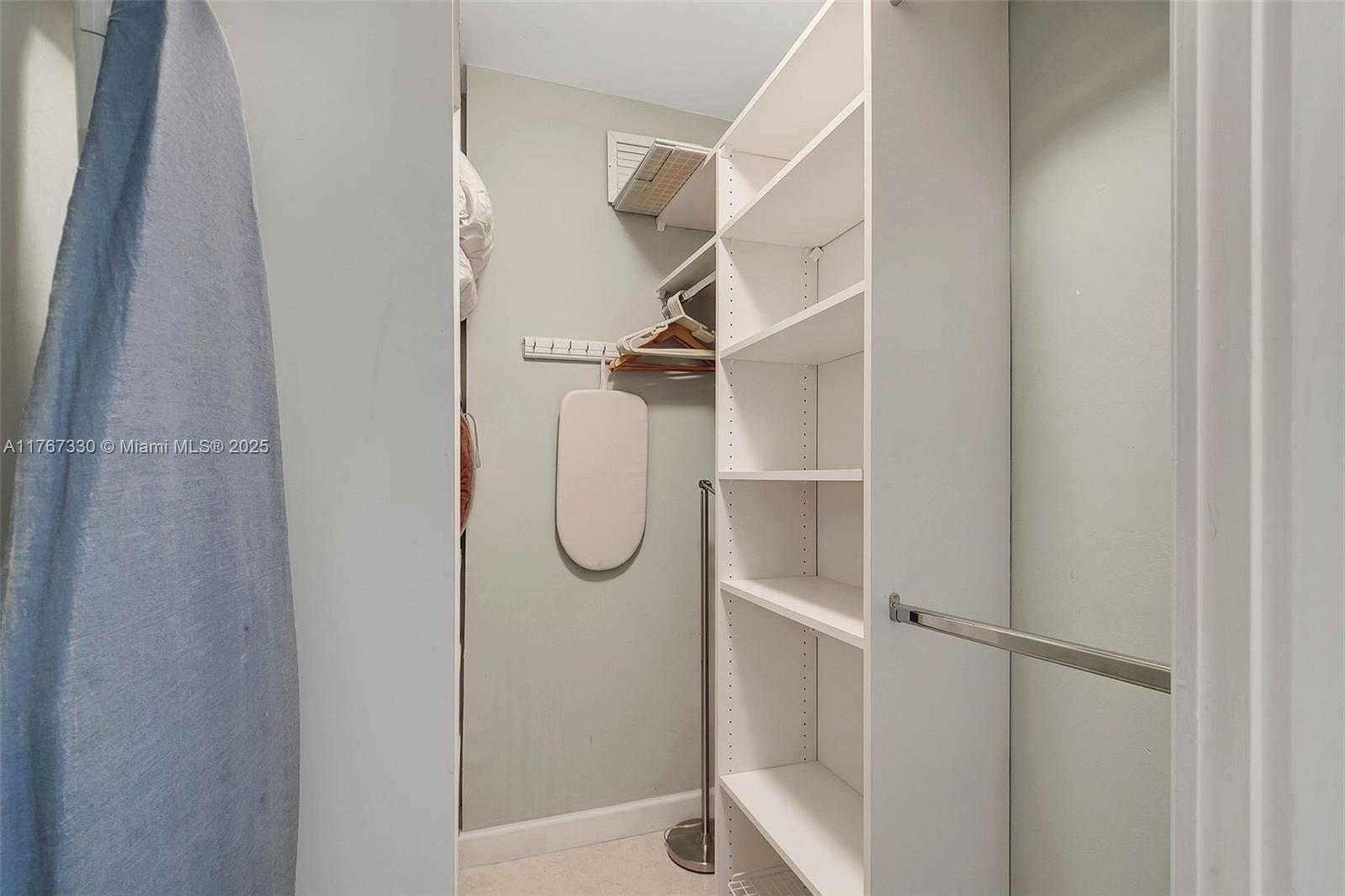 Small Image of 2301 COLLINS AVE #408, Miami Beach Number 18